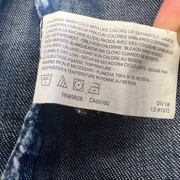 Hooded jean vest NWT - Picture 10 of 12